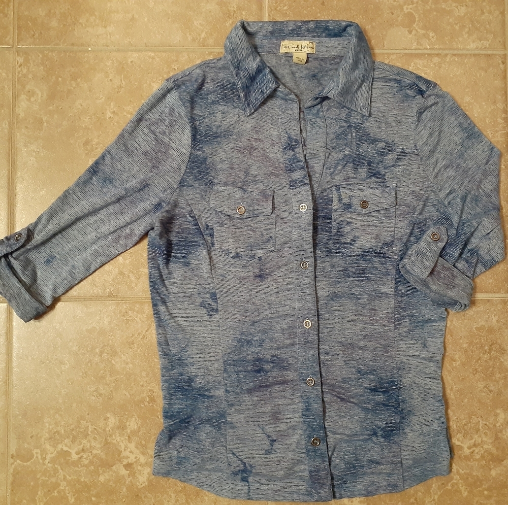 Soft Stretch Button Down 3/4 Sleeve Blue Blouse